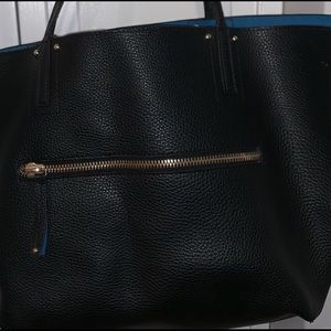 Med Black Leather Aldo bag Great Condition.